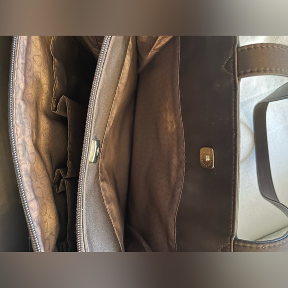 Liz Claiborne purse - Picture 12 of 12